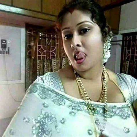 aunty nude vedio|INDIAN AUNTY PORN